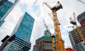 خدمات المقاولات العامة والمتخصصة أساس الجودة والابتكار في عالم البناء